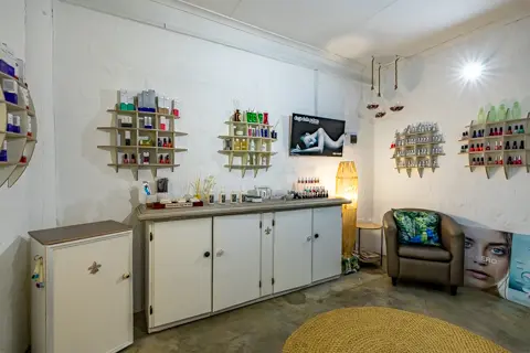 Body Beautiful - Stephanie Booysen